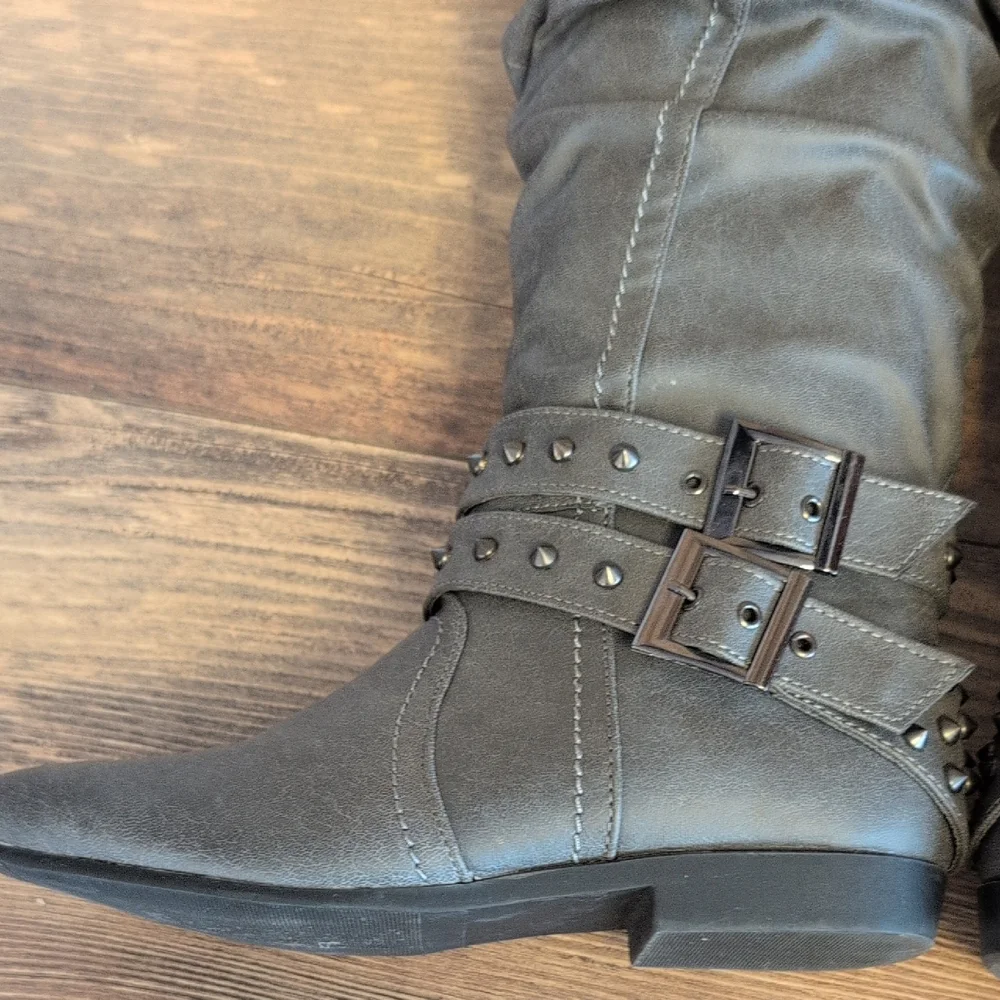 Just Fab Edlin Gray Over the Knee Boots 5.5 R193